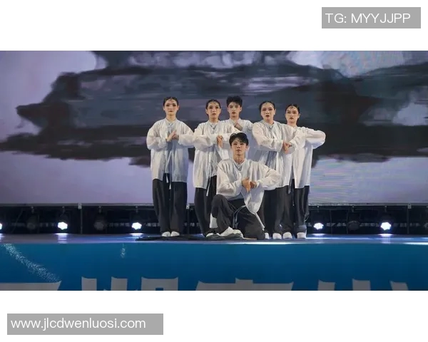 南京街舞队与西安街舞队赛后复盘探讨团队协作与默契的重要性